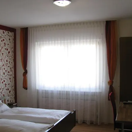 Hotel Buergerstube Muggensturm Room photo